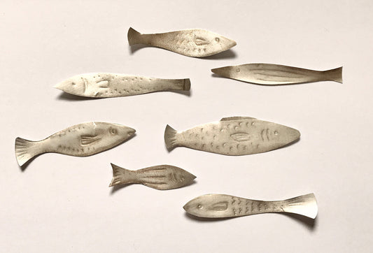Recycled Can Silver Fish Shoal – Upcycled Wall Art Decor