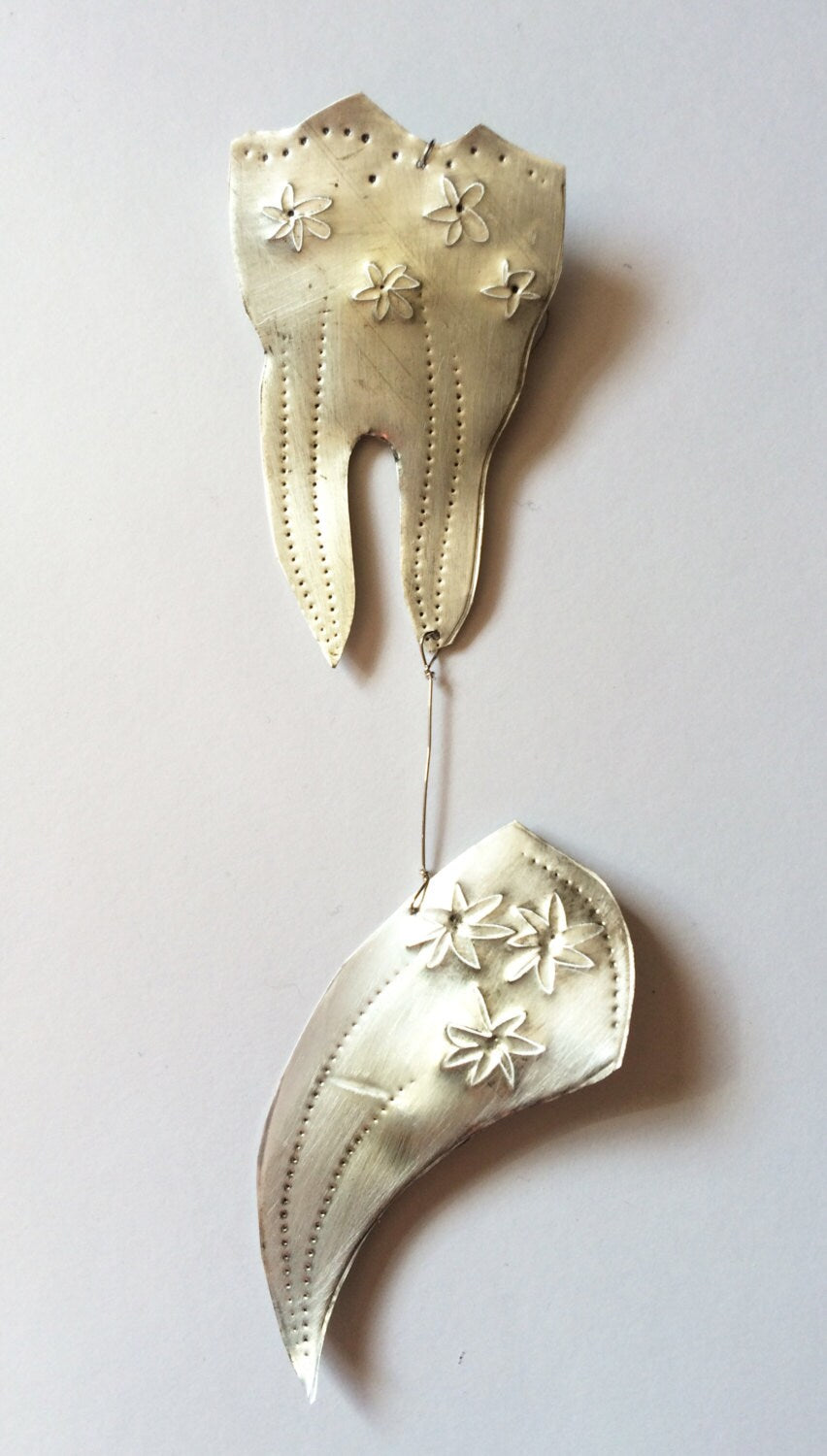Lucky Charm Tooth and Claw, strength (please read the full description!)